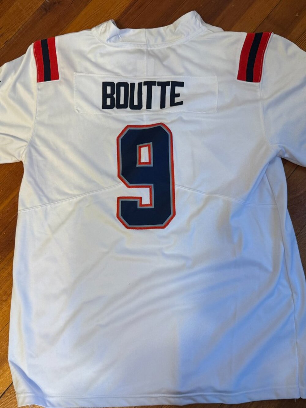 Nike KAYSHON BOUTTE #9 New England Patriots White Jersey Stitched Men Medium